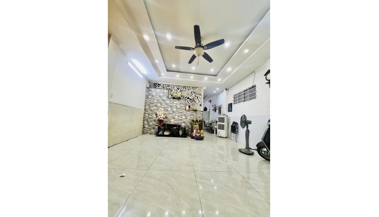 HẺM ÔTÔ 5M – 68M², NHÀ 2TẦNG BTCT/3pn GIÁ 6.6TỶ TL!